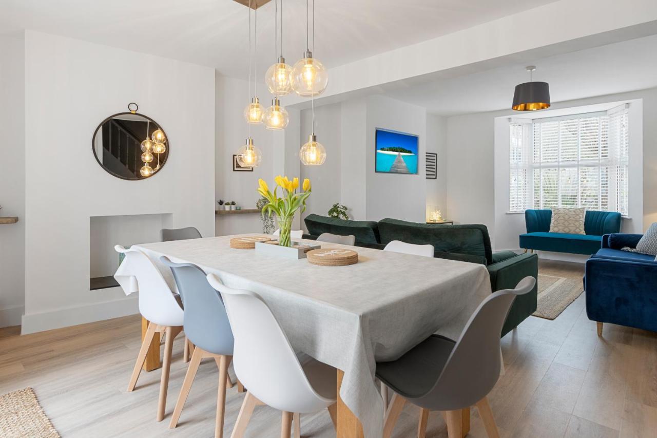 9 Riverside Holiday home